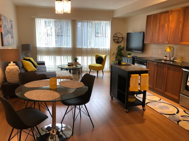 Building Photo - 99 Chapel St Unit 208