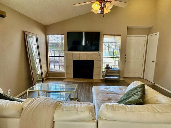 Photo - 14501 Donald Dr