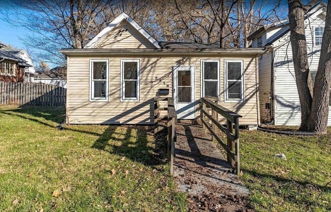 Photo - 2410 N Ellis St