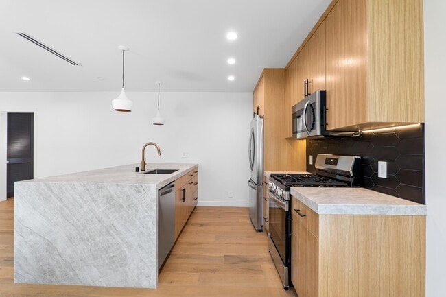 Photo - 1127 16th St Unidad E