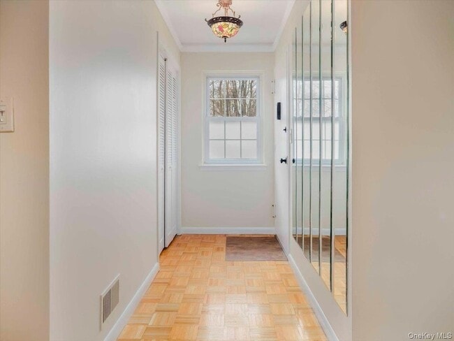 Photo - 430 Somerset Dr Unit F