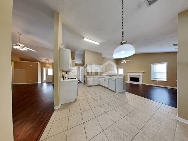 Photo - 2128 Galleon Way