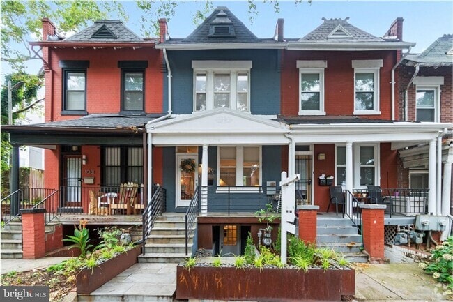 Building Photo - 1029 Euclid St NW Unit #1 Rental