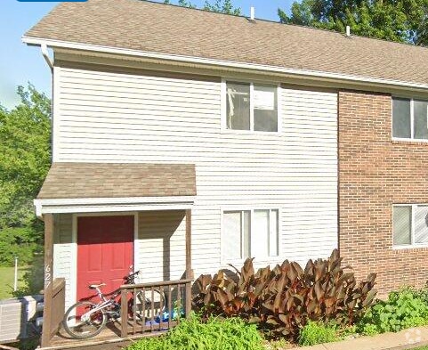Building Photo - 627 Palisades Dr Rental