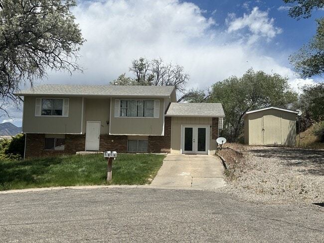 Building Photo - 480 Harmony Dr
