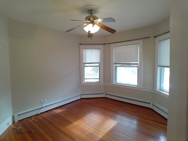 Photo - 1303 Smith St Unit 2