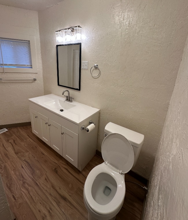 Photo - 221 W Park Ave Unit 2