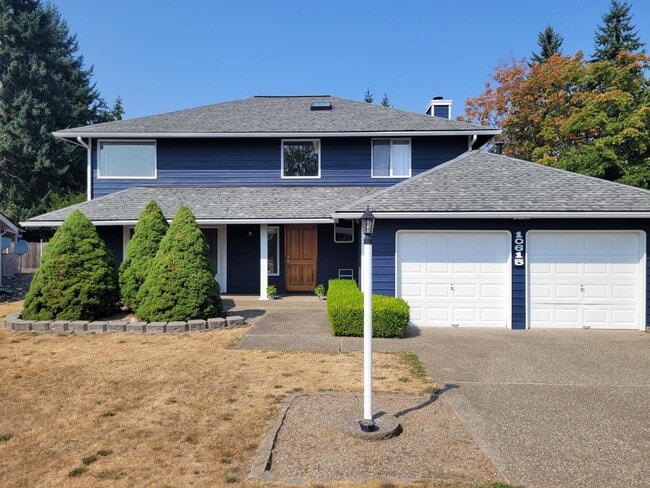 Building Photo - 10615 Hillsboro Dr NW Rental