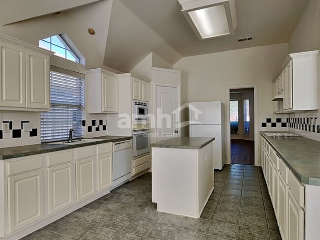 Photo - 2500 Kariba Ln