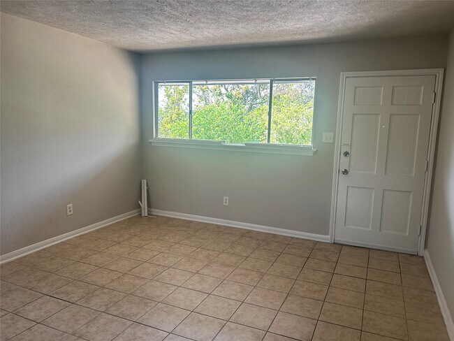 Photo - 8232 Glenview Dr Unidad 7