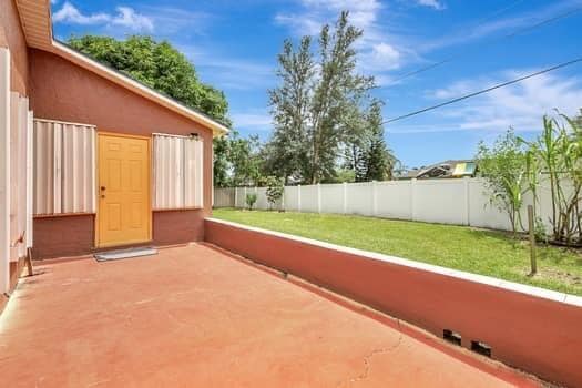 Photo - 1530 SW Escobar Ln