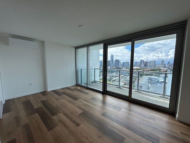 Photo - 2510 Unit 2110R