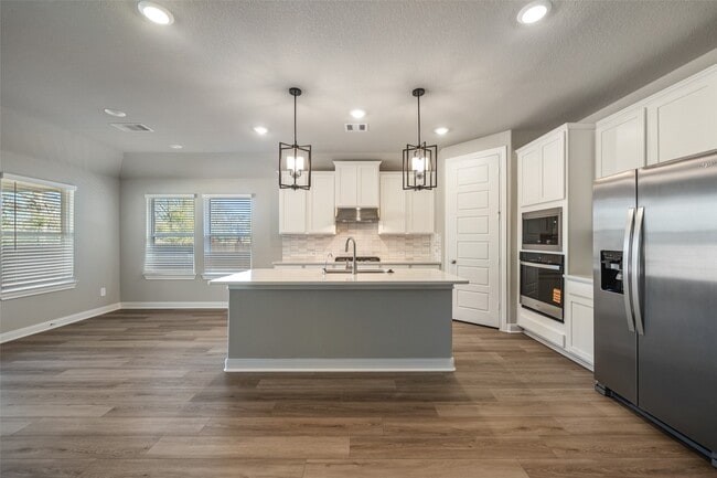 Photo - 17716 Ml Mnr Dr