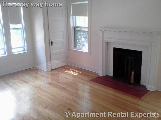 Building Photo - 65 Langdon St Rental