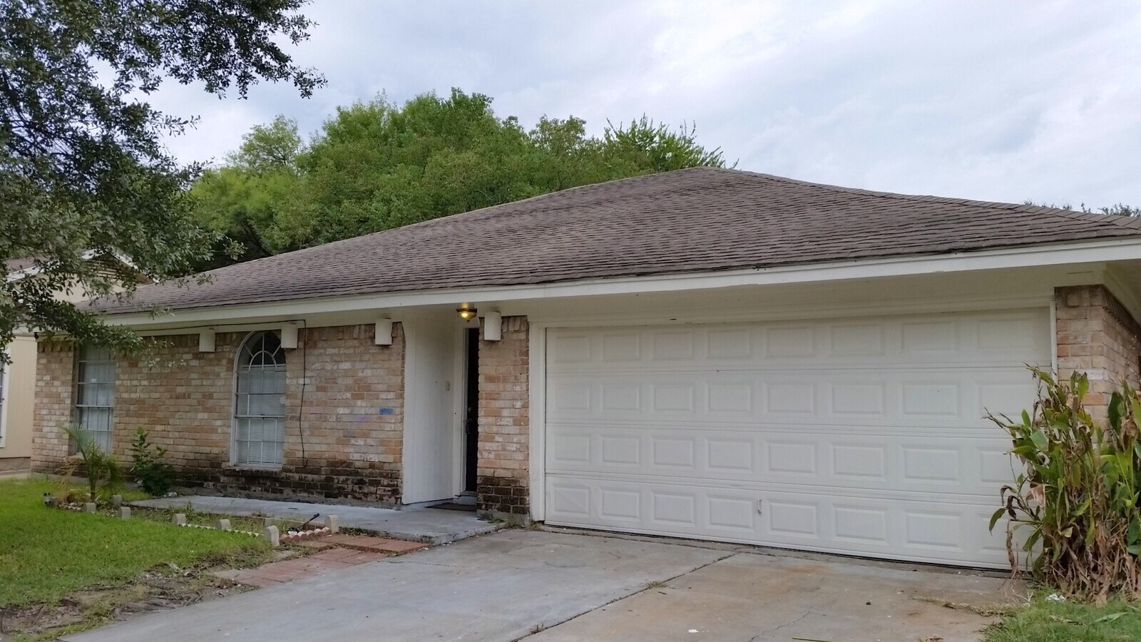 Photo - 430 Mistywood Dr