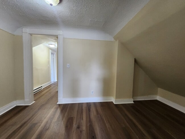 Photo - 170 Sherman Ave Unit 3