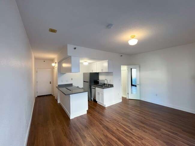 Building Photo - 201 Harrison St Unit 212