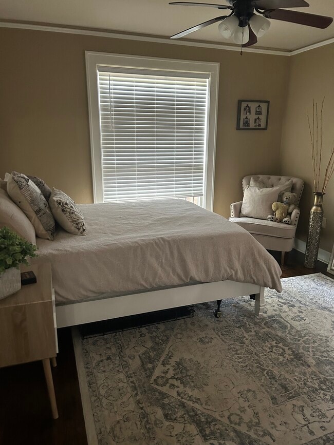 Photo - 1023 Scott St Unit B