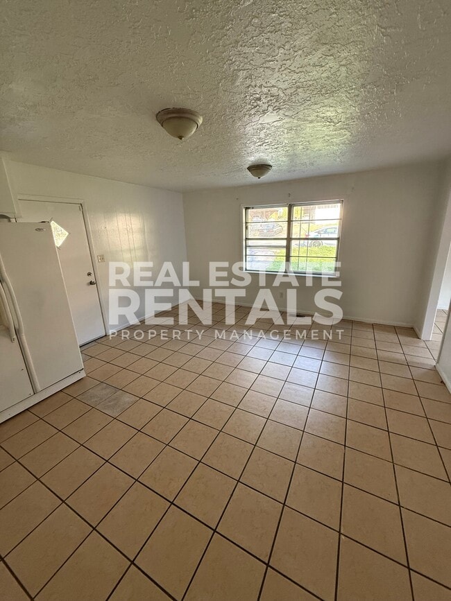 Photo - 1207 Brookside Dr