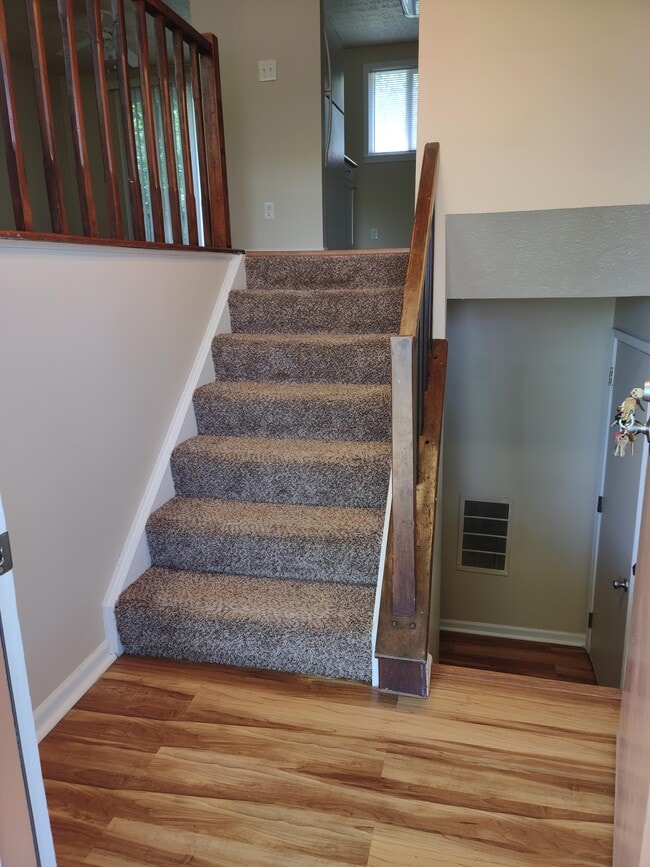 Photo - 6322 May Pen Rd