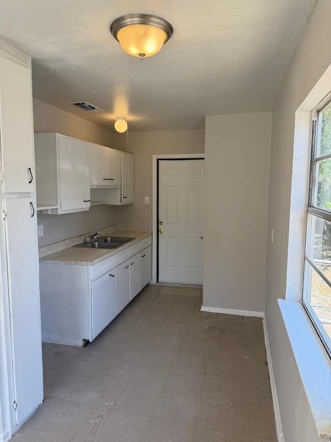 Photo - 8510 Barranca Ave