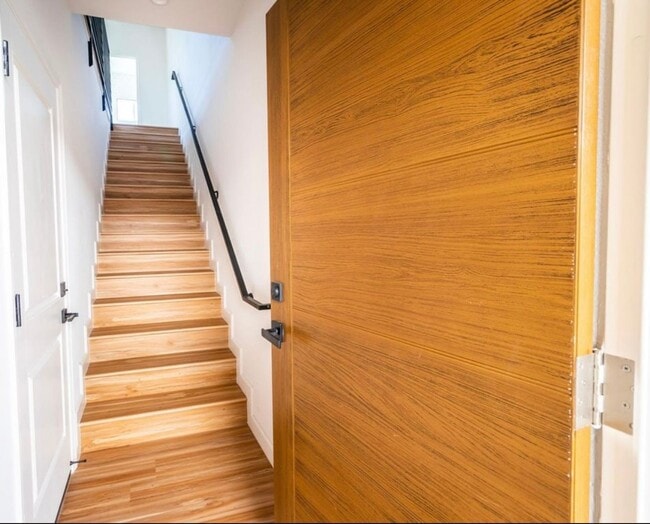 Photo - 4BR 3Ba Modern Townhome in Prime NOHO