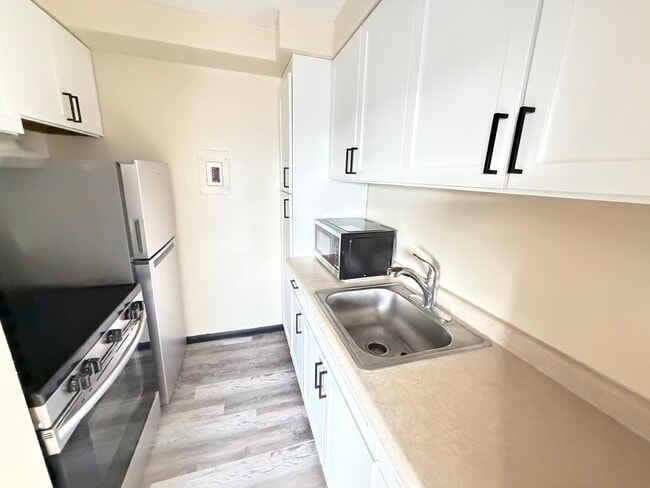 Photo - 1400 Chicago Ave Unit 802