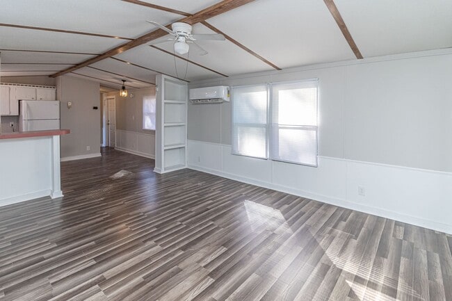 Photo - Rosewood Rental! Newly Remodeled 2 BR, 2 B...