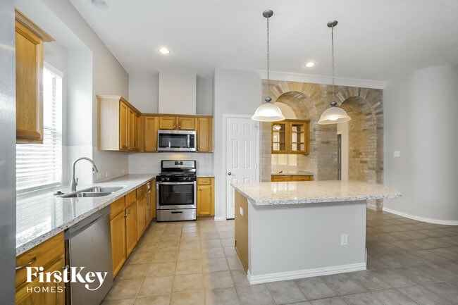 Photo - 16042 Belleshire Ln