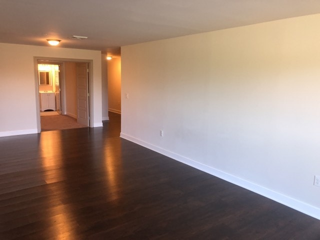 Laminate hardwood flooring