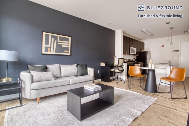 Photo - 360 H St NE Unidad FL5-ID512