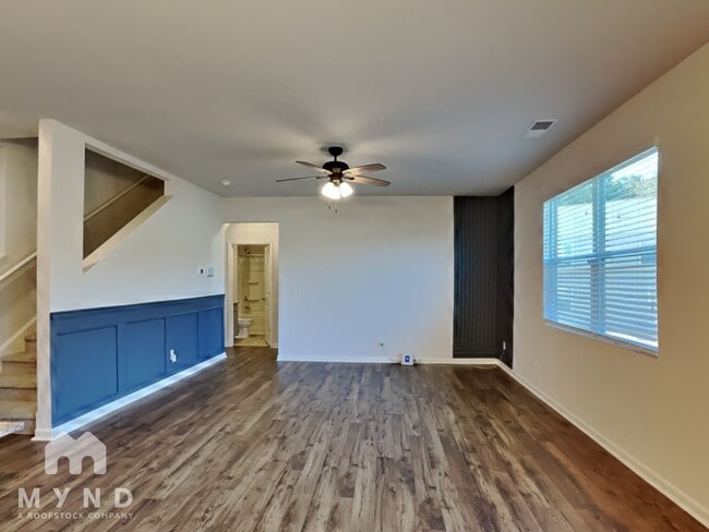 Photo - 8286 Middlebrook Dr