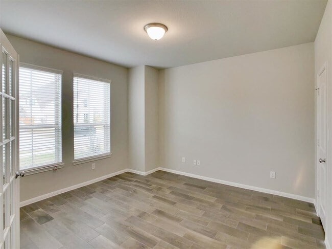 Building Photo - 24219 Via Vitani Dr Rental