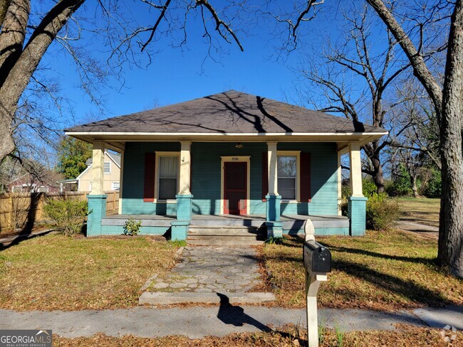 Building Photo - 12 E New St Rental