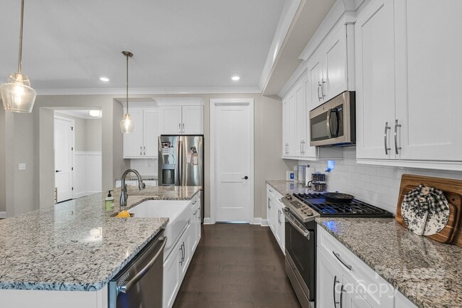 Photo - 122 Round Rock Rd