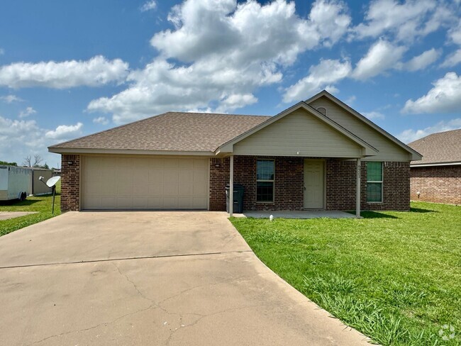 Building Photo - Single Family Home *LEASING SPECIAL AVAILA...
