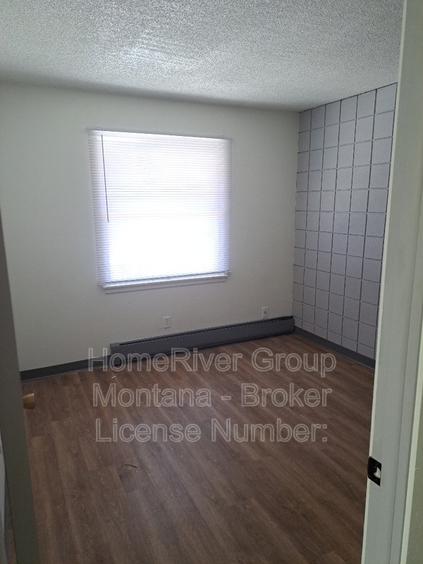 Photo - 707 SW Higgins Ave