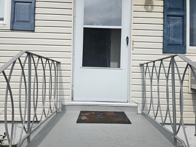 Photo - 43 Guilford Park Dr