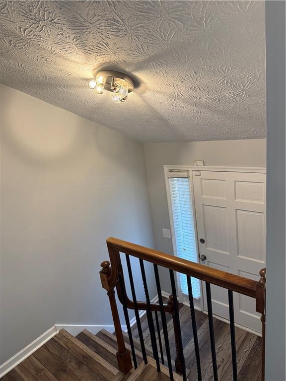 Photo - 17 St Claire Ln NE