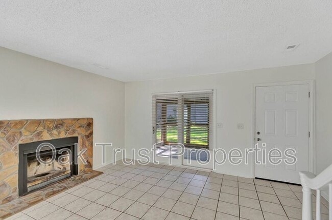 Photo - 4407 Great Oak Dr