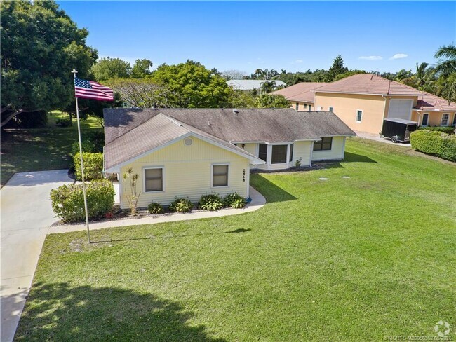 Building Photo - 2468 N W Everglades Blvd Rental