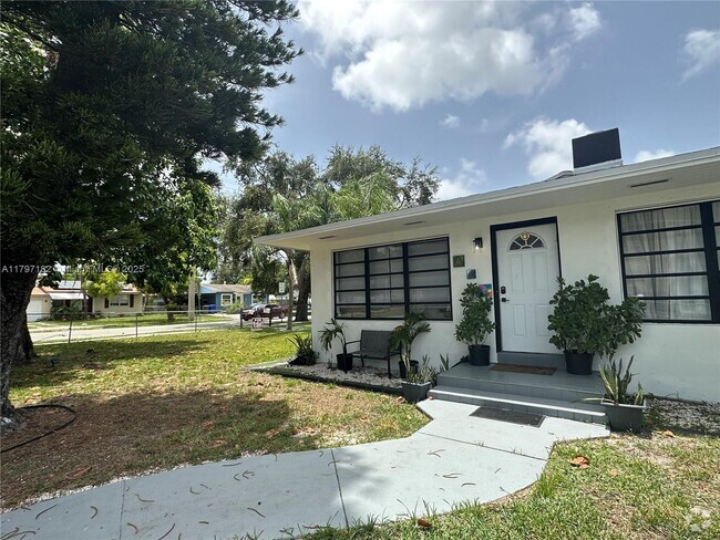 Building Photo - 436 N 28th Ave Rental