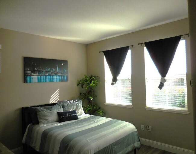 Photo - Spacious Single-Story Home with Pool, Solar & Outdoor Kitchen