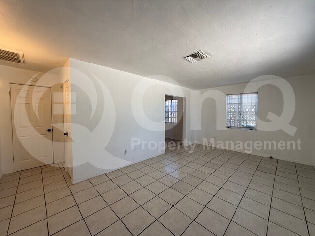 Photo - 4602 E Calle Corta