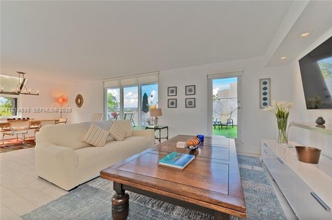 Photo - 101 Crandon Blvd Unidad 101 Crandon Blvd # 480