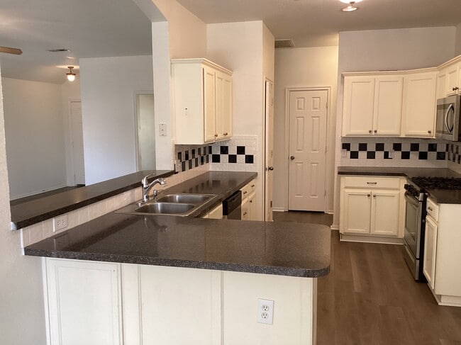 Photo - 17621 Lead Ln