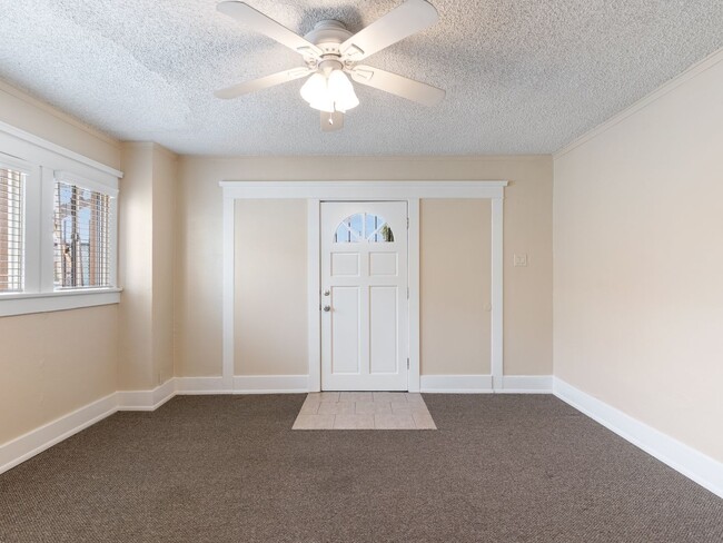 Photo - 1460 Gaviota Ave Unidad 04