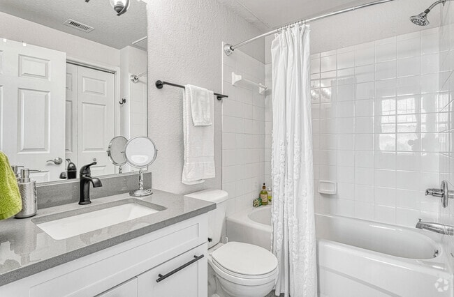4BR, 4BA - 1431 SF