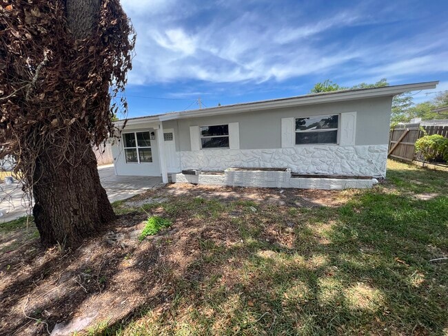 Photo - 769 Cheyenne Ave House