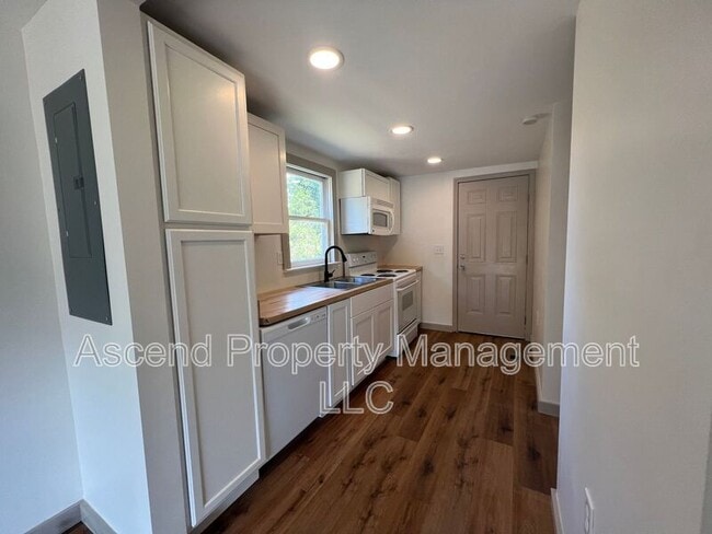 Photo - 342 Julian Rd